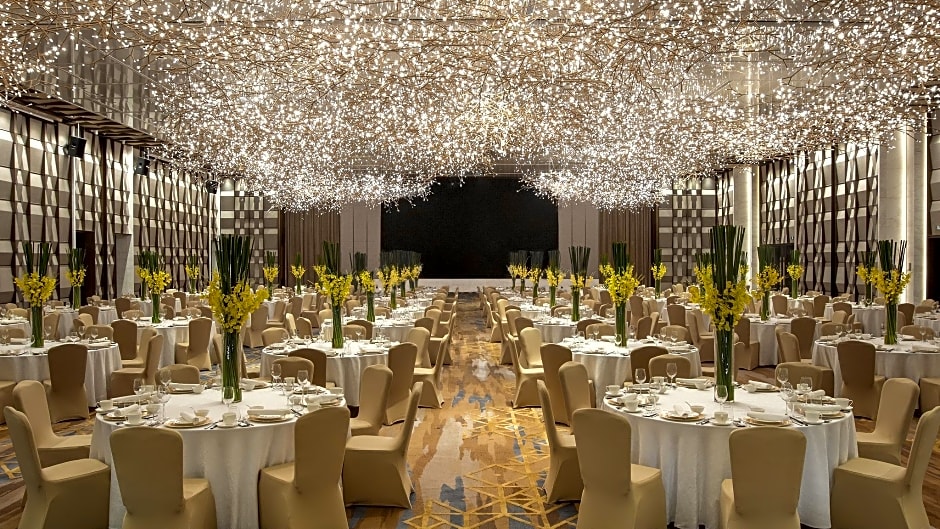 InterContinental Tianjin Yujiapu Hotel and Residences By IHG
