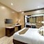 Hotel Emperor Palms