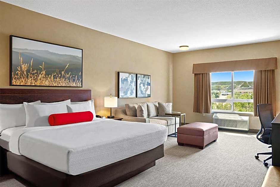 Ramada by Wyndham Drumheller Hotel & Suites