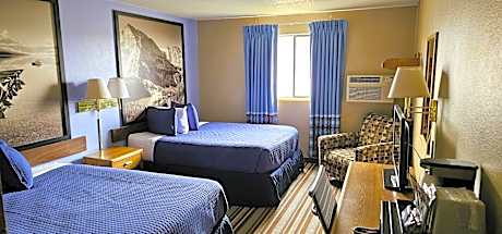 Queen Room with Two Queen Beds - Non-Smoking