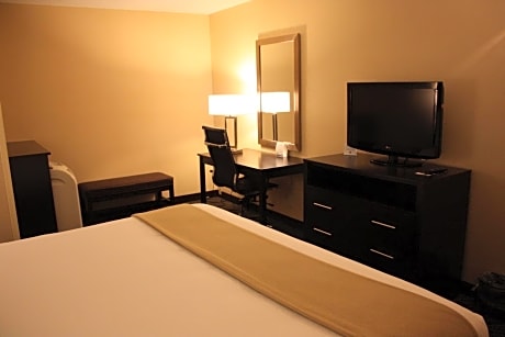 Holiday Inn Express - Ludlow - Chicopee Area by IHG