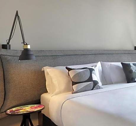 SUPERIOR TRIPLE PARTIAL VIEW CAPACITY 02