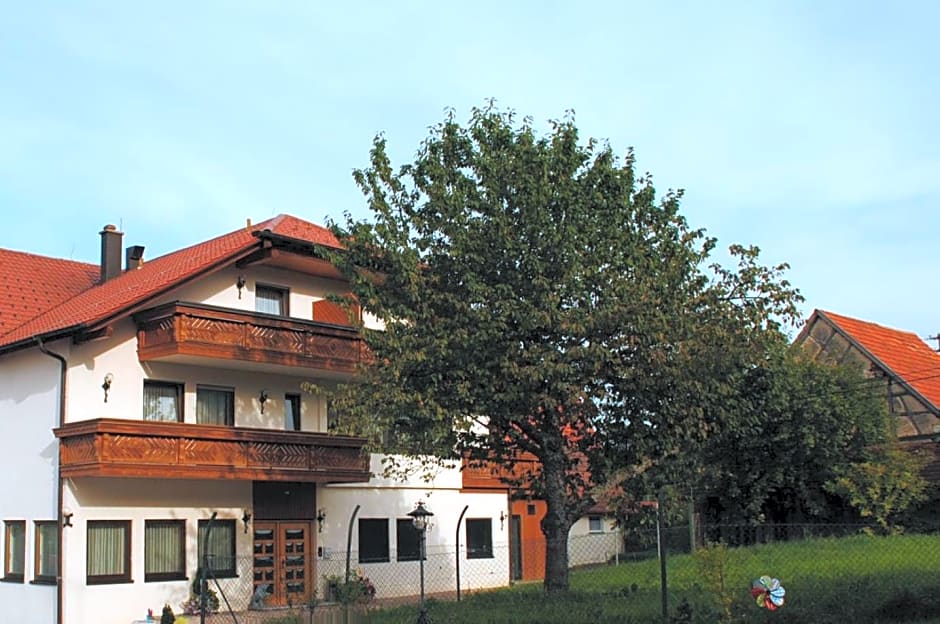 Gasthof-Hotel-Löwen