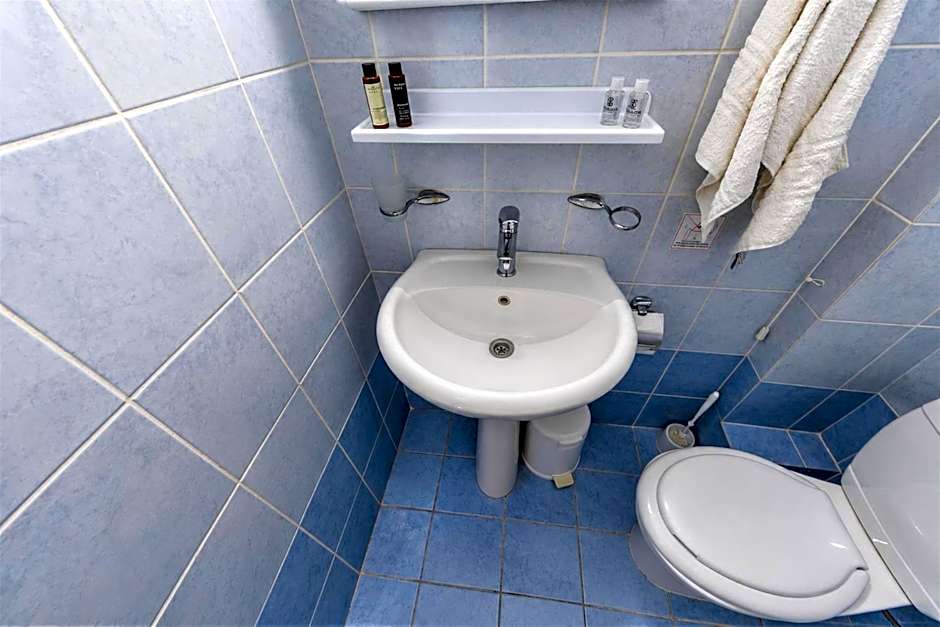 Nikos Villas - Poolside Getaways in Kavos, Corfu