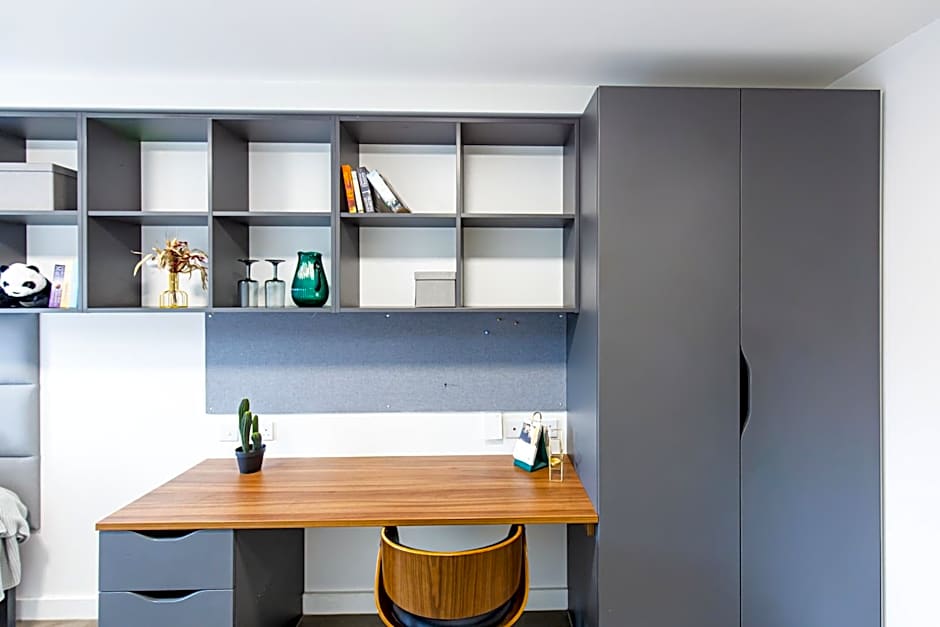 New Era Living - Private Rooms next to Bramall Lane