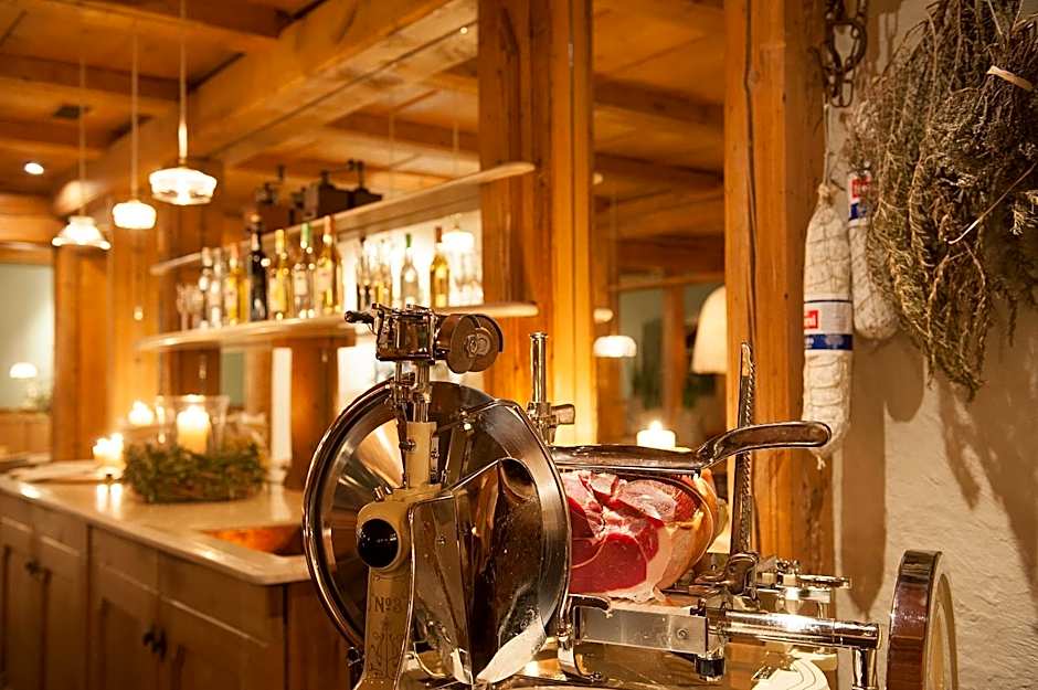 Italian Lifestyle Hotel & Osteria Chartreuse