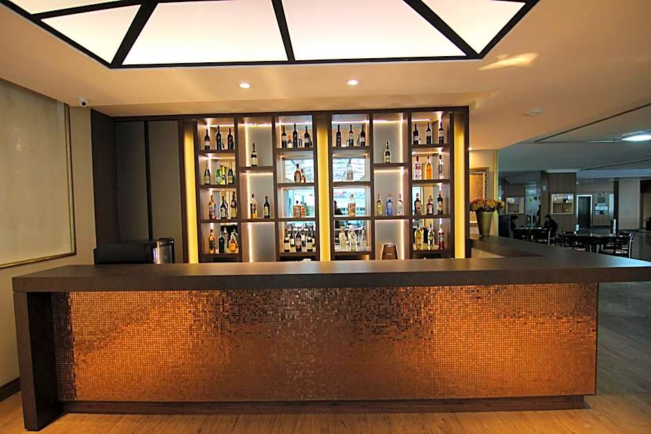 Nacional Inn Poços de Caldas - Lazer completo e Gastronomia no Centro