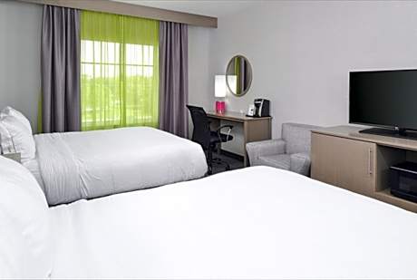 Standard Queen Room with Two Queen Beds