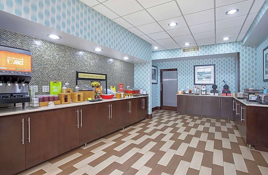Hampton Inn By Hilton Cullman