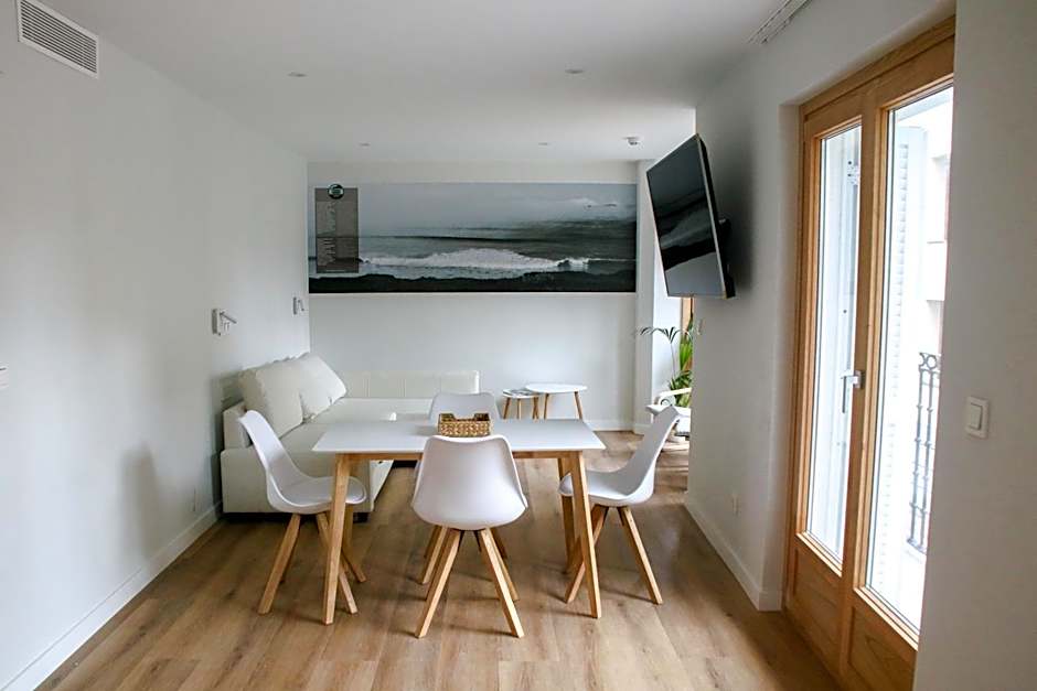 Apartamentos Mundaka Surf Camp