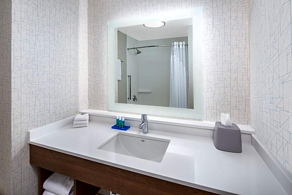 Holiday Inn Express Ontario By IHG