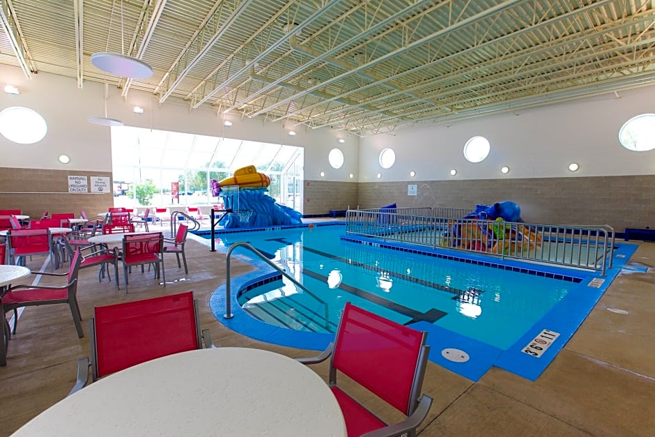 Holiday Inn Express Fargo SW - I-94 Medical Center By IHG