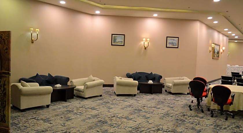 Golden Tulip Hail Hotel