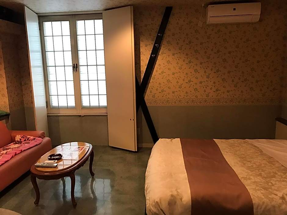 Hotel Tiffany (Adult Only)