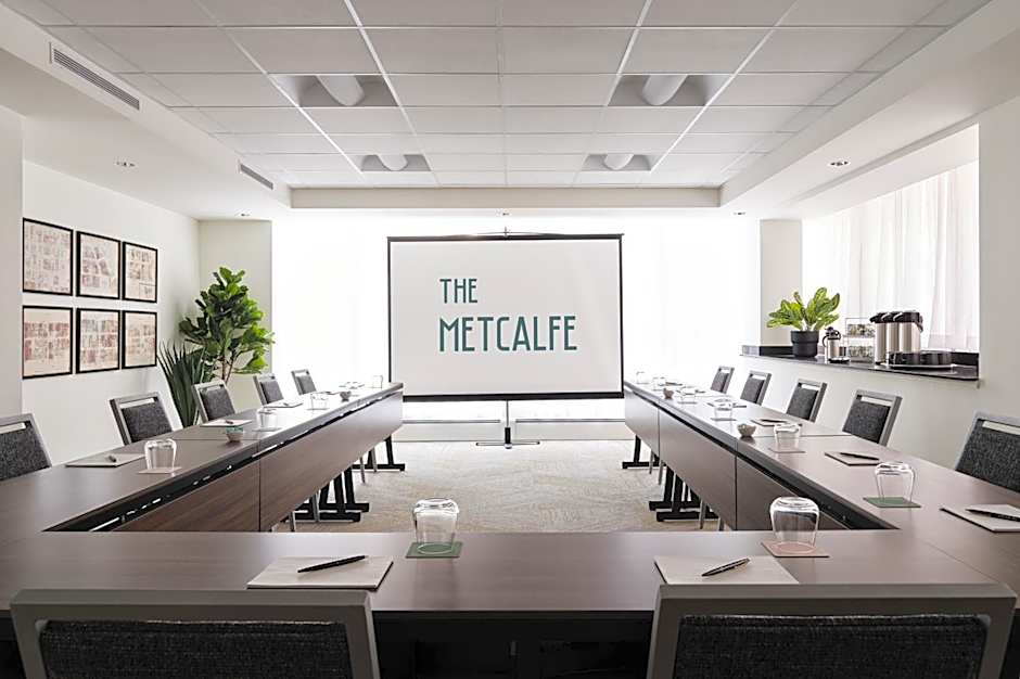 Metcalfe Hotel Ottawa by Gray Collection