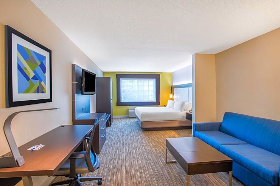 Holiday Inn Express Hotel & Suites Boston - Marlboro