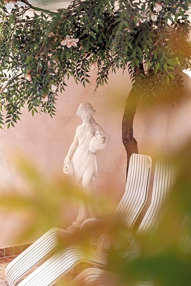 SCHMID Rooms & Apartments