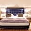 Boardinghouse by M&K