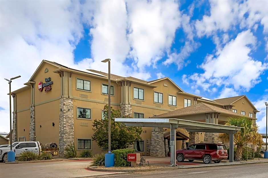 Best Western Plus Big Lake Inn