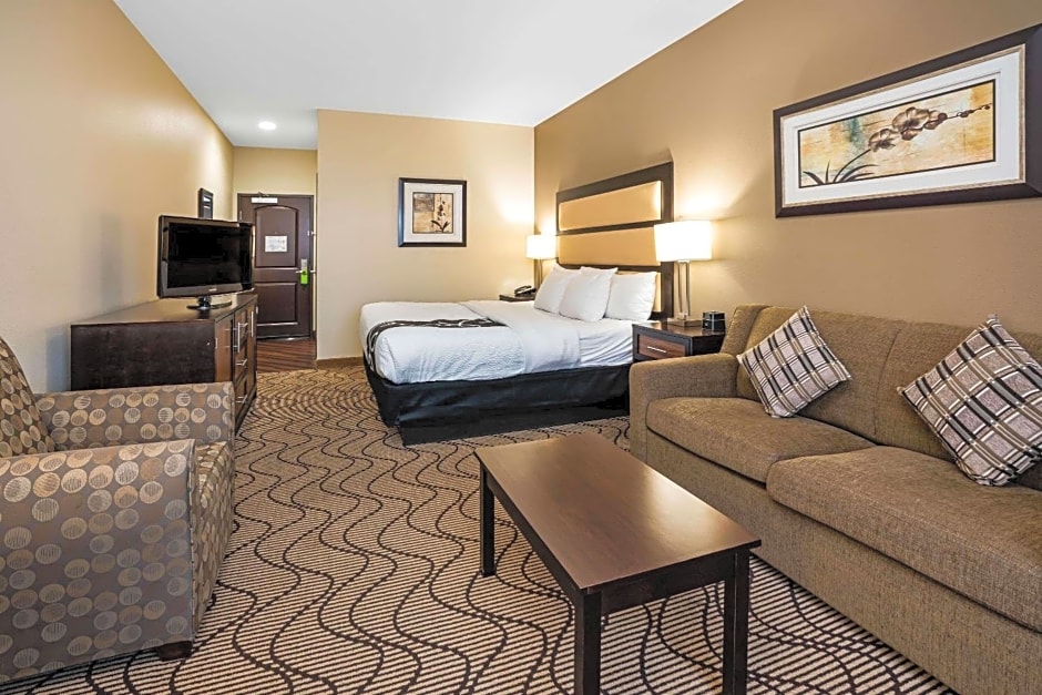 La Quinta Inn & Suites by Wyndham Auburn