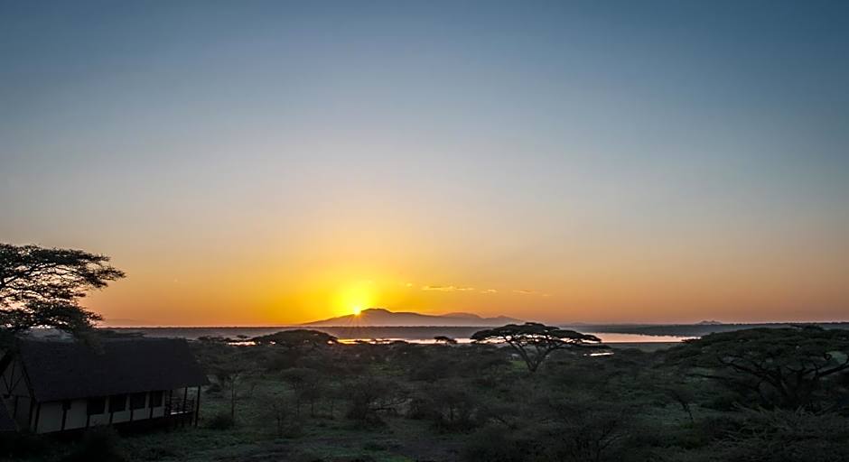 Lake Ndutu Luxury Tented Lodge