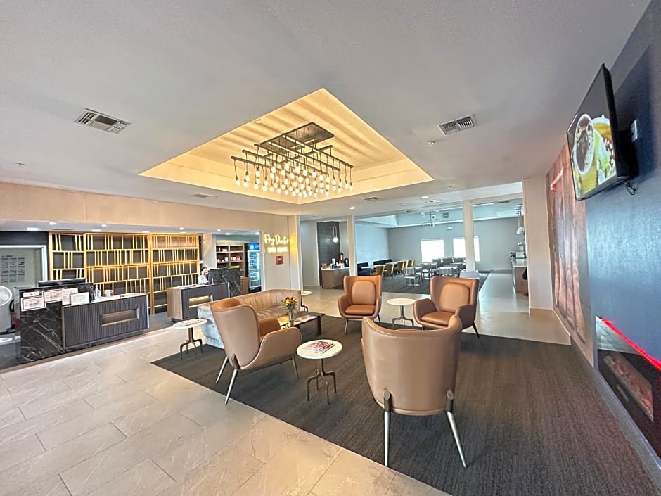 La Quinta Inn & Suites by Wyndham Decatur