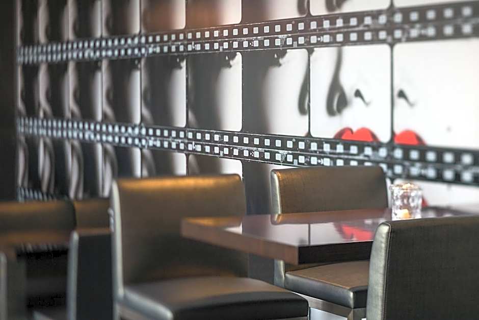 SpringHill Suites by Marriott Los Angeles Burbank/Downtown