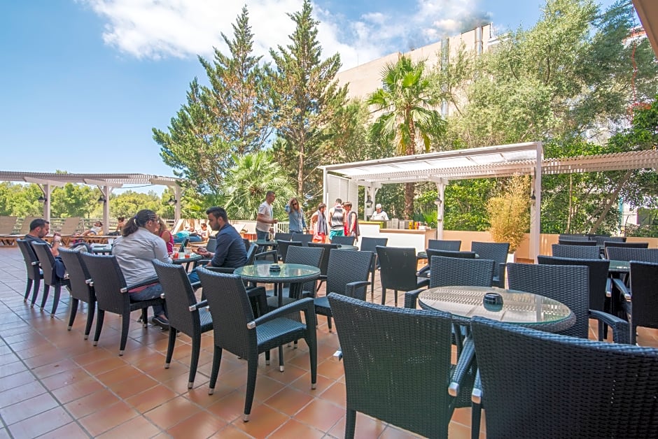 Azuline Hotel Bahamas