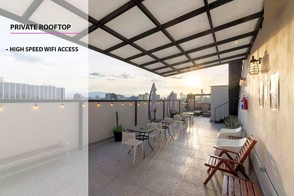102 Centro 2Bdrm 2bath apt AC Rooftop