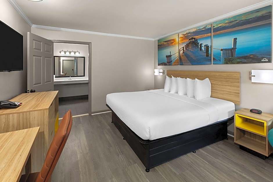 Days Inn by Wyndham Slidell