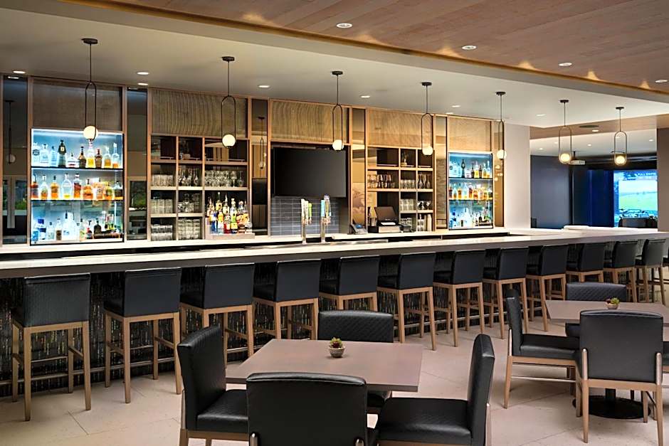 Hotel Lela Wilmington, Tapestry Collection by Hilton