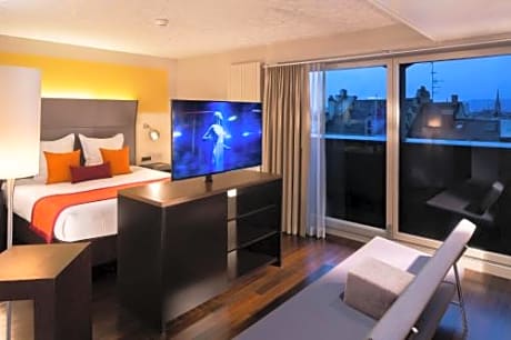 Junior Suite with Terrace - Top Floor