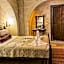Nomads Cave Hotel & Rooftop