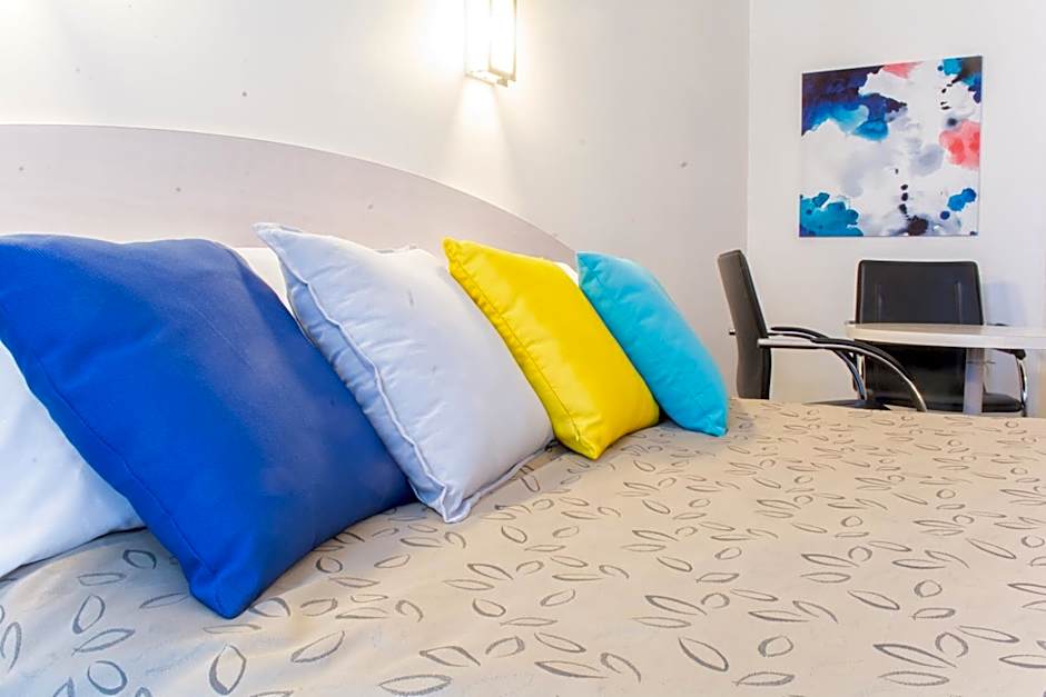 Alexander Motor Inn & Apartments