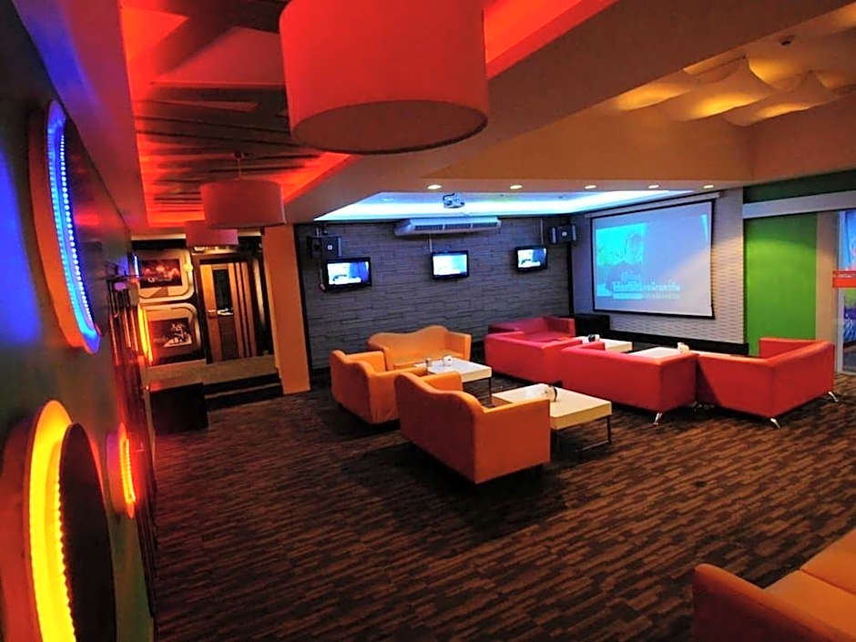 Capital O 75514 Vasidtee City Hotel (Suphanburi)