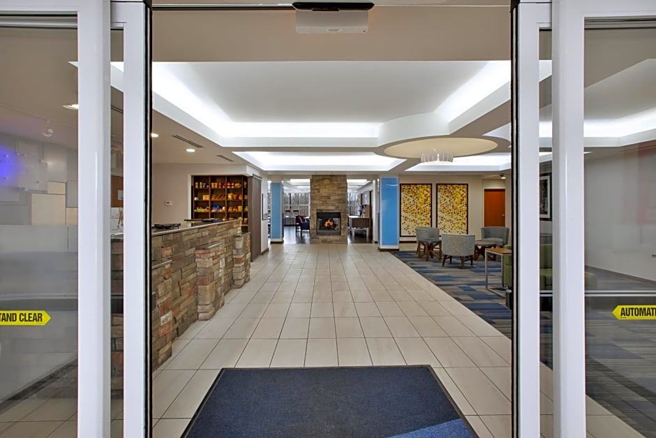 Holiday Inn Express Hotel & Suites Auburn Hills