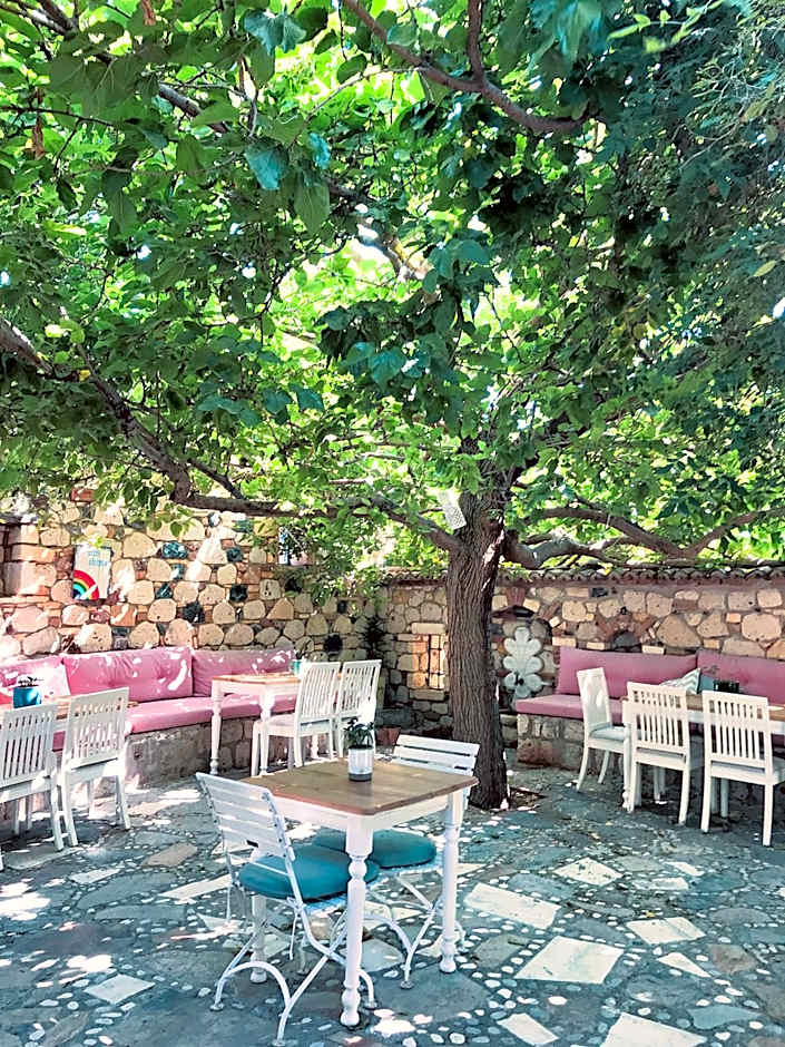 Alacati Zeytin Konak Hotel