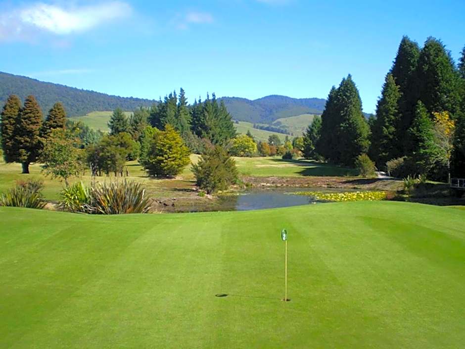 Rainbow Motel & Hot Pools