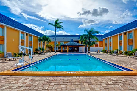 Quality Inn & Suites Heritage Park