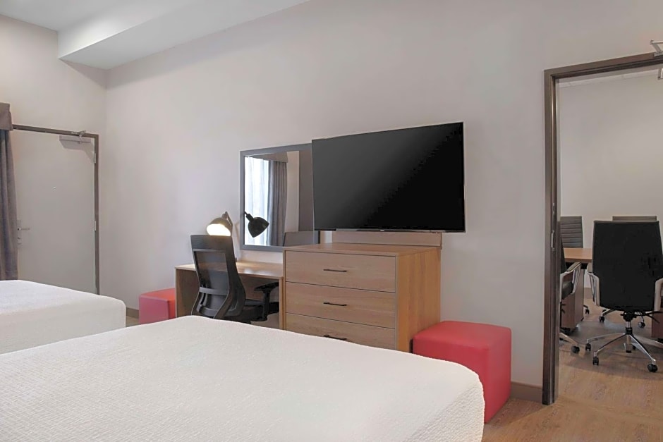 Ramada by Wyndham Cochrane