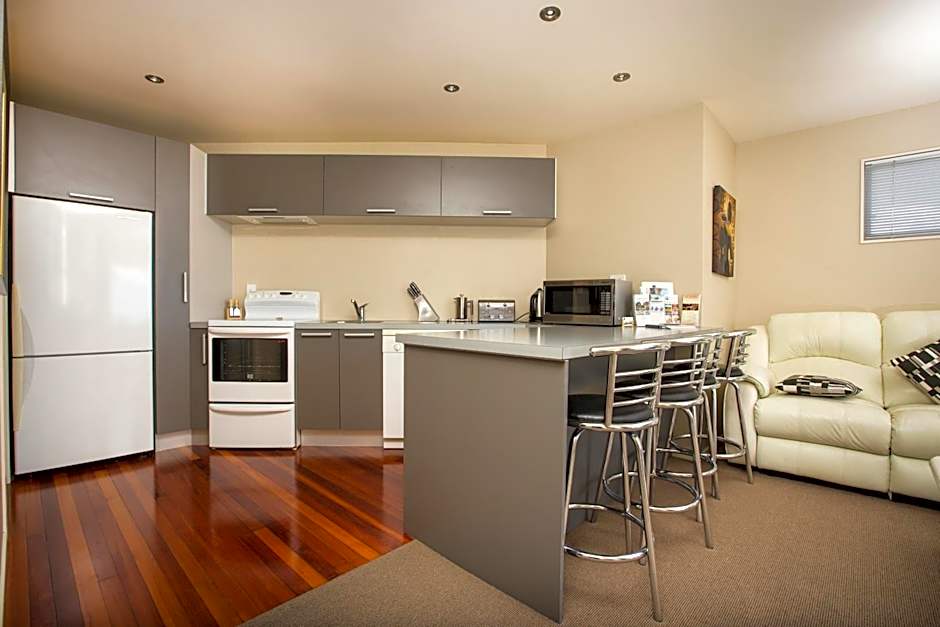 Tahi Lodge - Matakana Coast