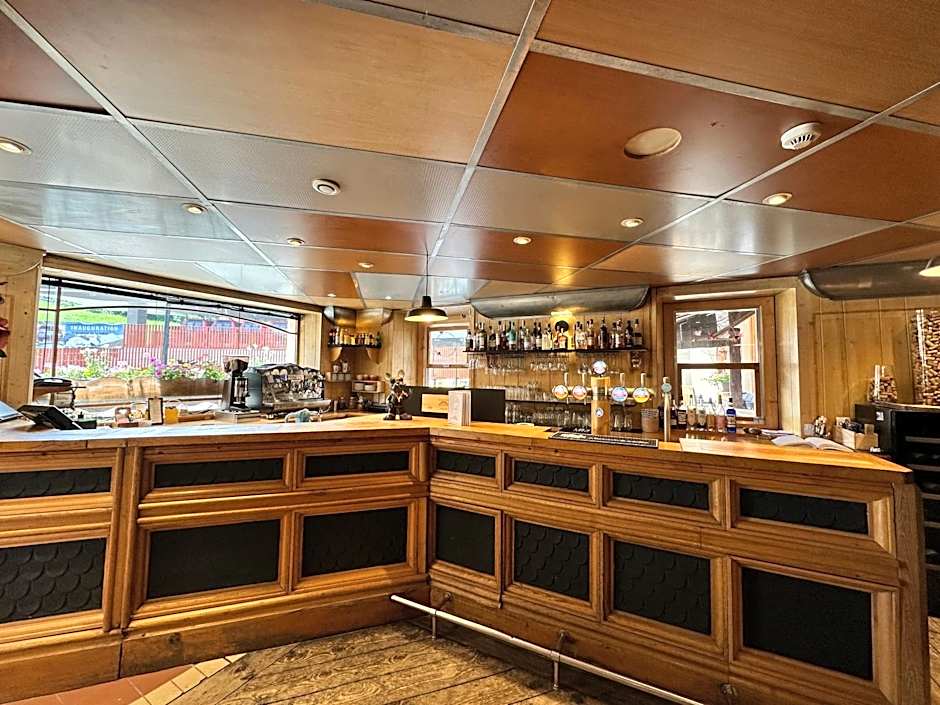 Hôtel-Chalet les Mélèzes