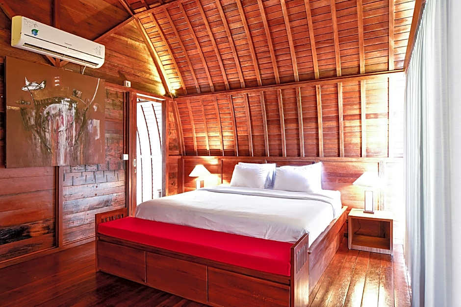 The Lumbung Wood Villa