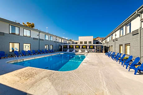 THE BRANSINN Entertainment District