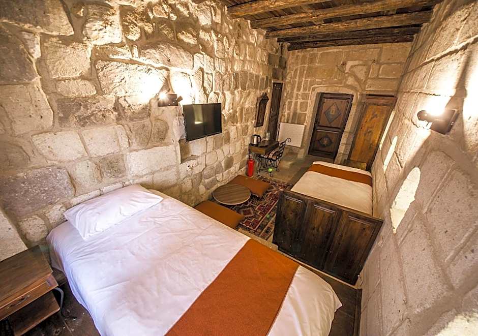Harkasos Cave Hotel