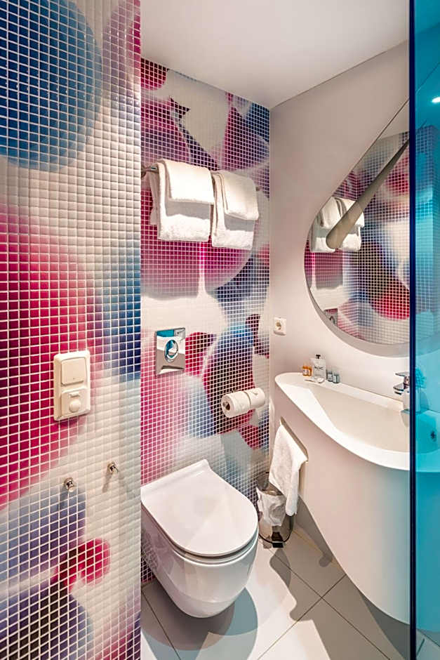 Magic Hotel Xhibition