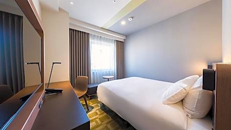 Deluxe Single Room (1 Adult) - Non-Smoking