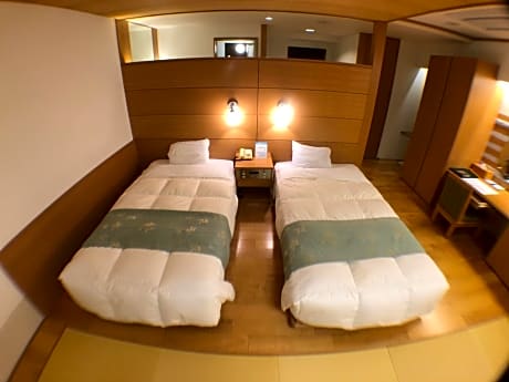 Japanese-Style Twin Room - Non-Smoking - West Wing