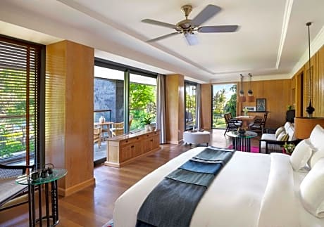 Premium King Suite