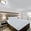 Clarion Pointe Kennesaw Town Center
